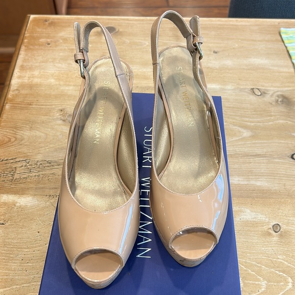 Stuart Weitzman Jean wedge sling back. Nude Color. Size 8M - Picture 2 of 10